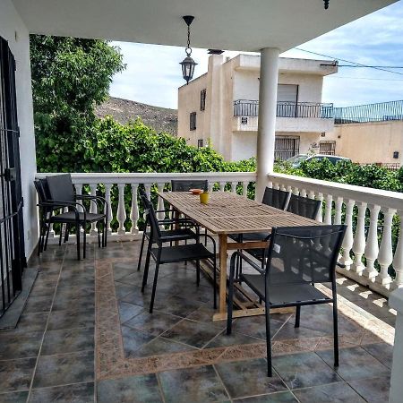 Chalet Con Piscina En 尼哈尔 外观 照片