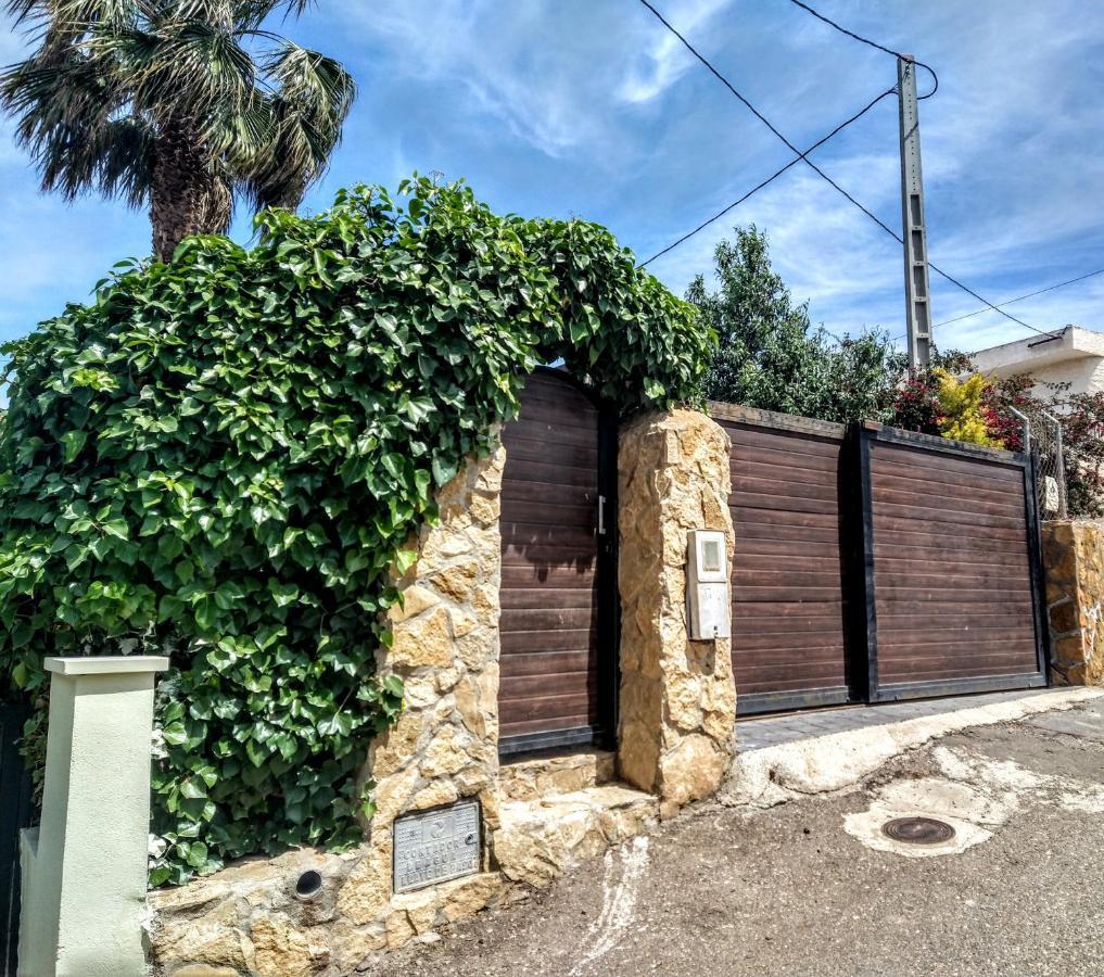 Chalet Con Piscina En 尼哈尔 外观 照片