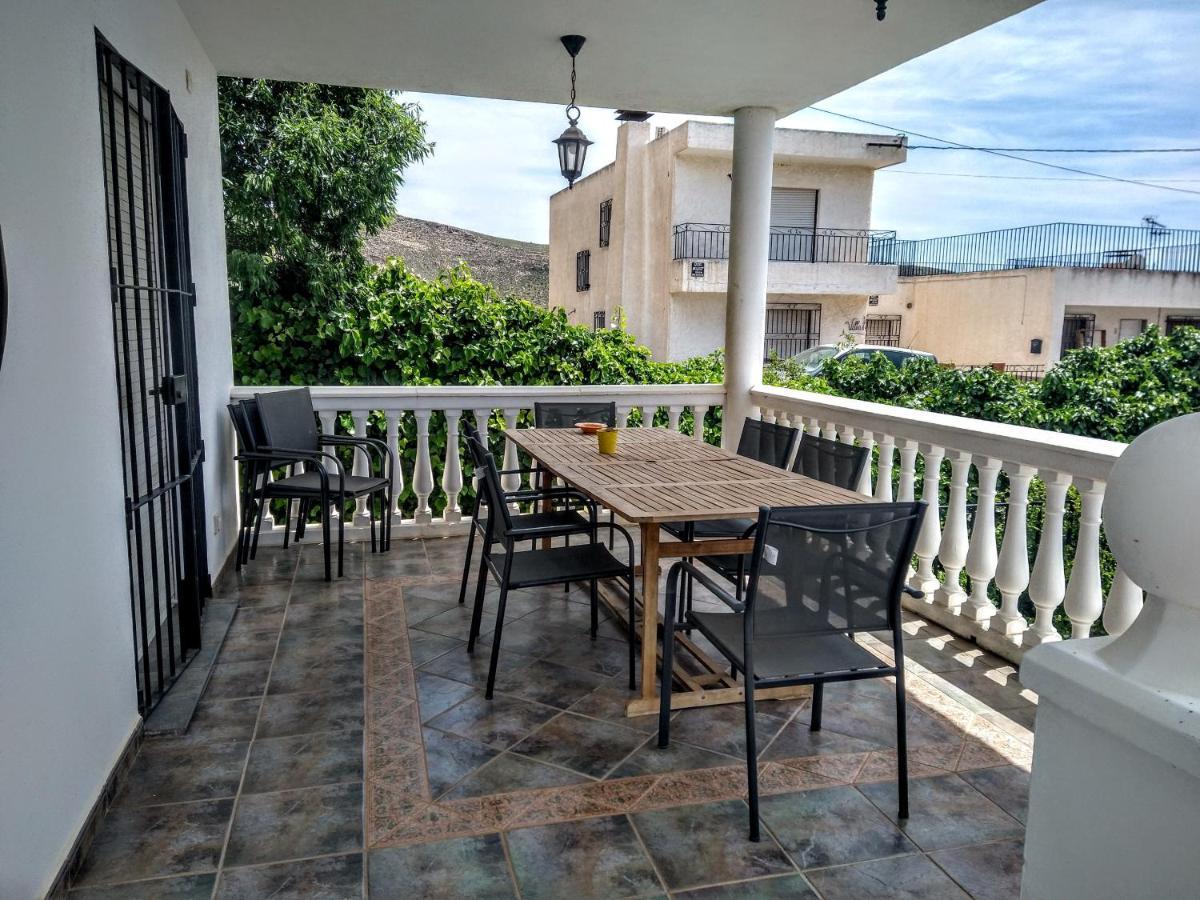 Chalet Con Piscina En 尼哈尔 外观 照片